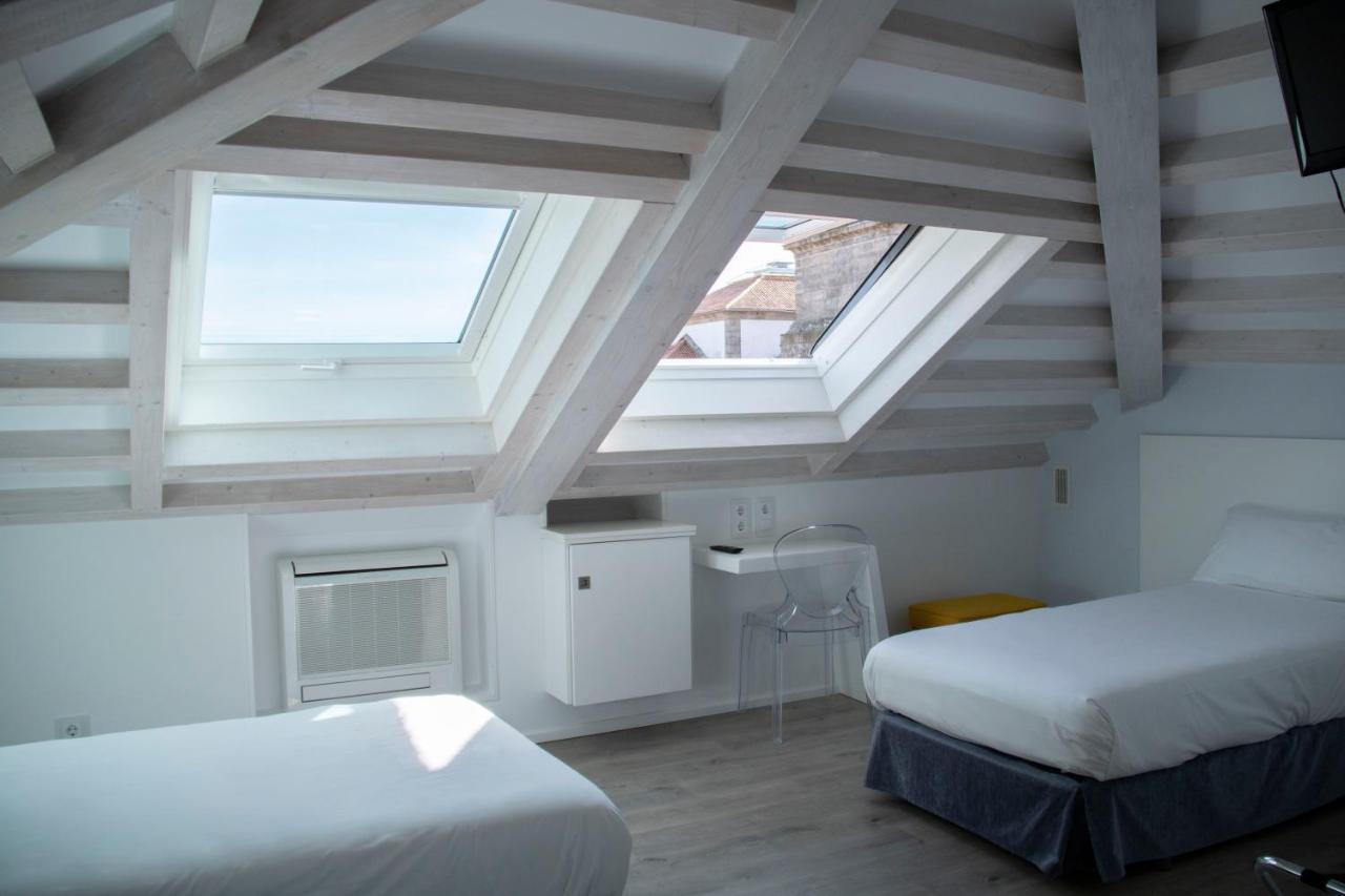 Hotel Alda San Bieito ซานติอาโก เด กอมโปสเตลา ภายนอก รูปภาพ