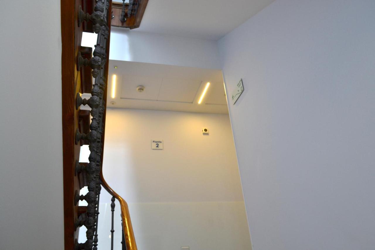Hotel Alda San Bieito ซานติอาโก เด กอมโปสเตลา ภายนอก รูปภาพ