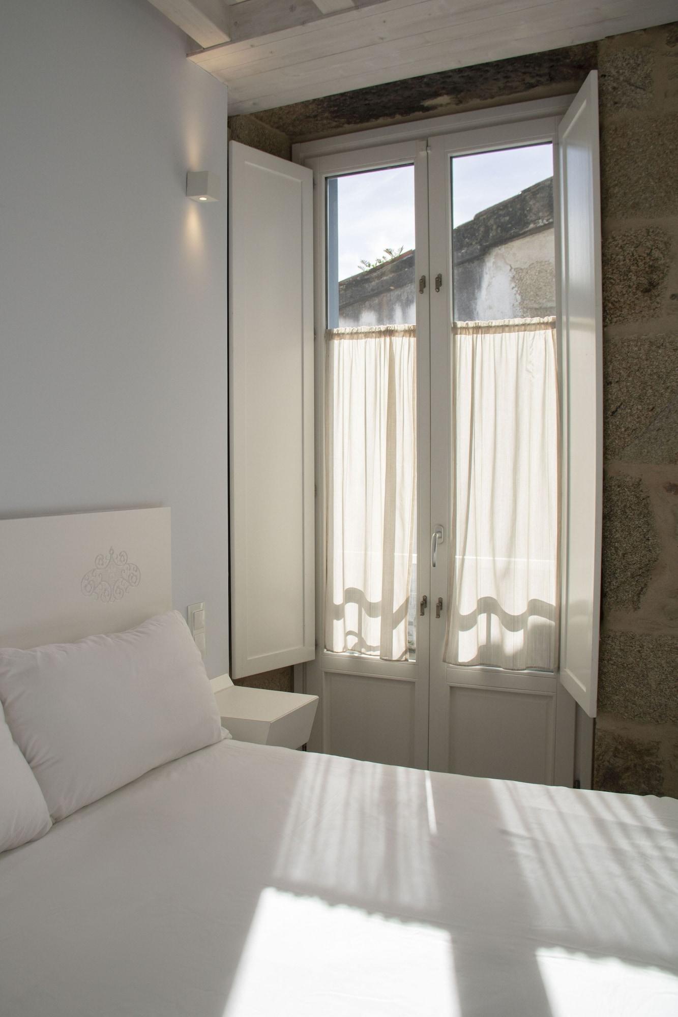 Hotel Alda San Bieito ซานติอาโก เด กอมโปสเตลา ภายนอก รูปภาพ