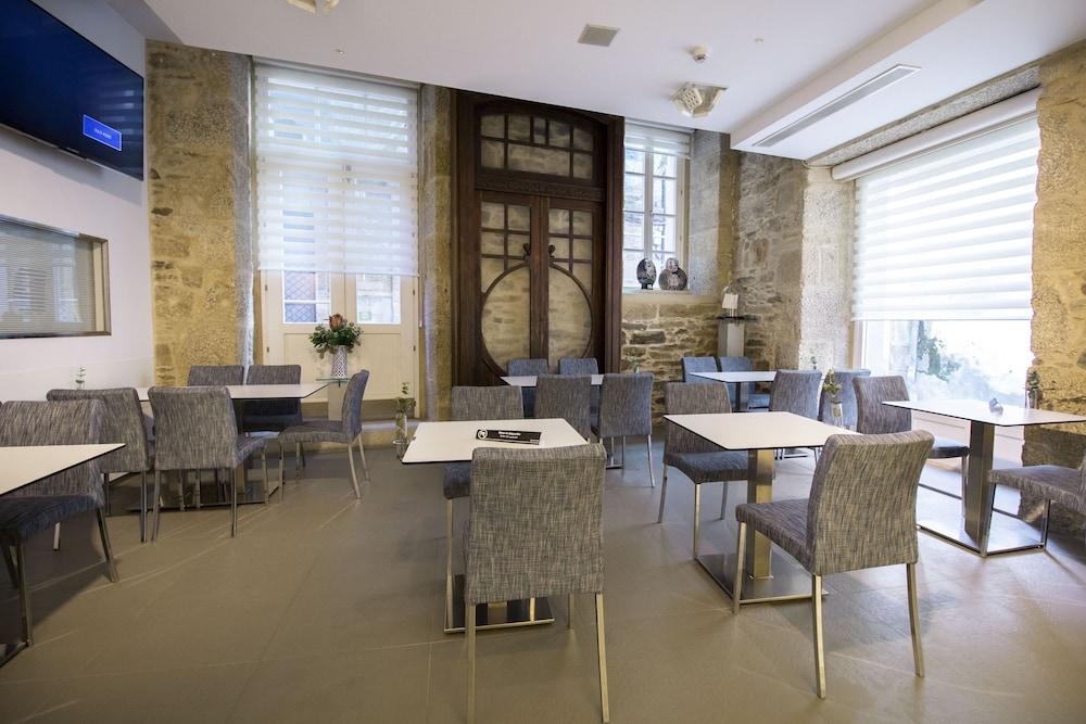 Hotel Alda San Bieito ซานติอาโก เด กอมโปสเตลา ภายนอก รูปภาพ