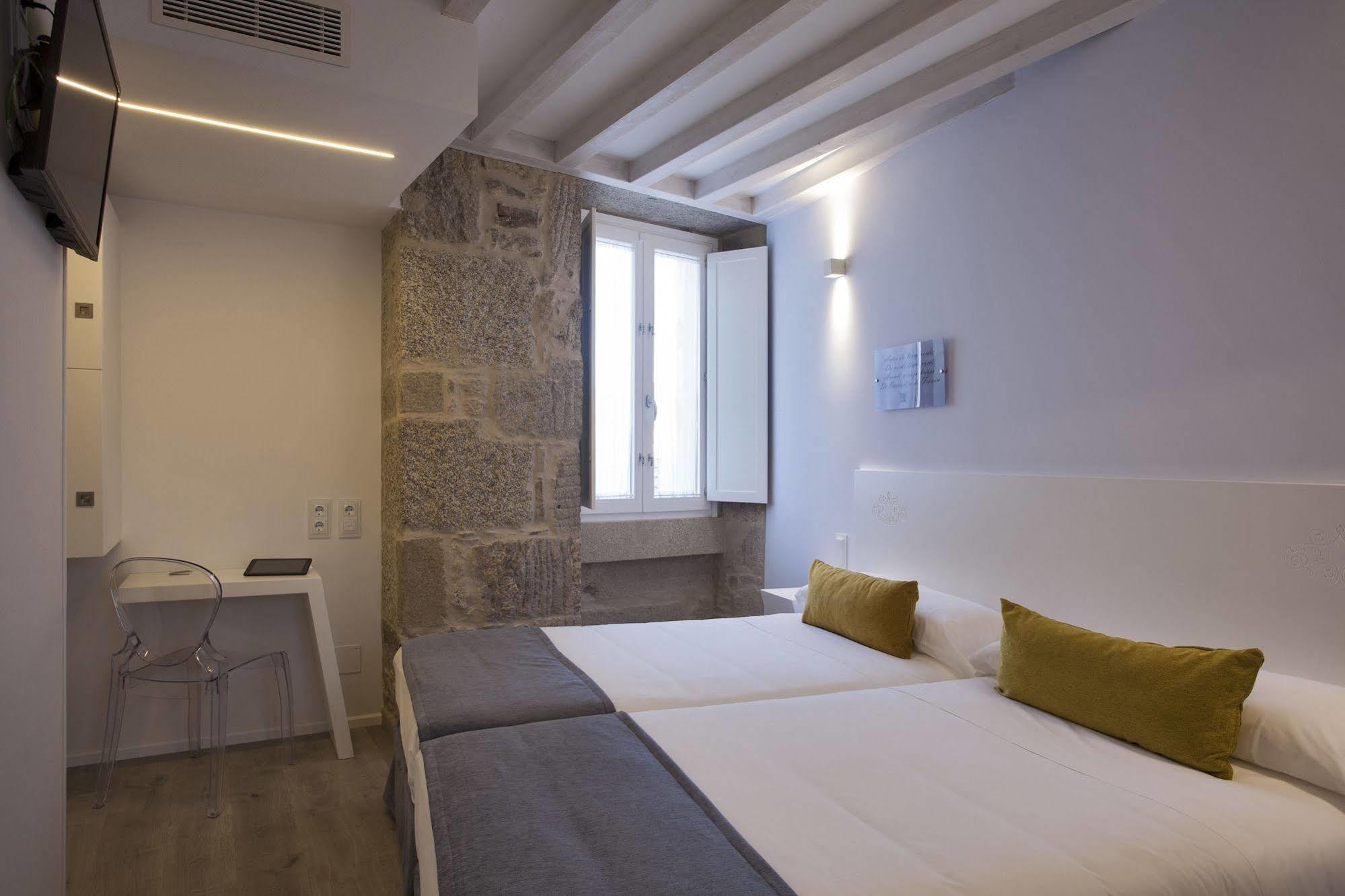 Hotel Alda San Bieito ซานติอาโก เด กอมโปสเตลา ภายนอก รูปภาพ