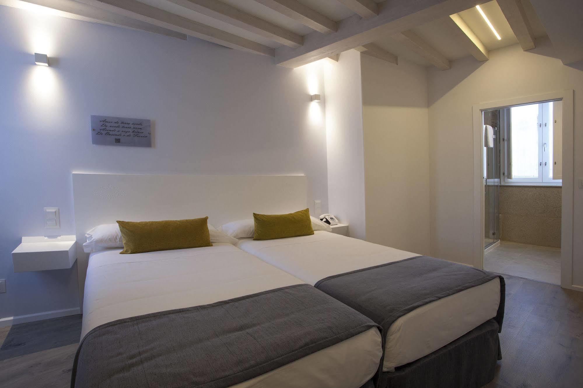 Hotel Alda San Bieito ซานติอาโก เด กอมโปสเตลา ภายนอก รูปภาพ