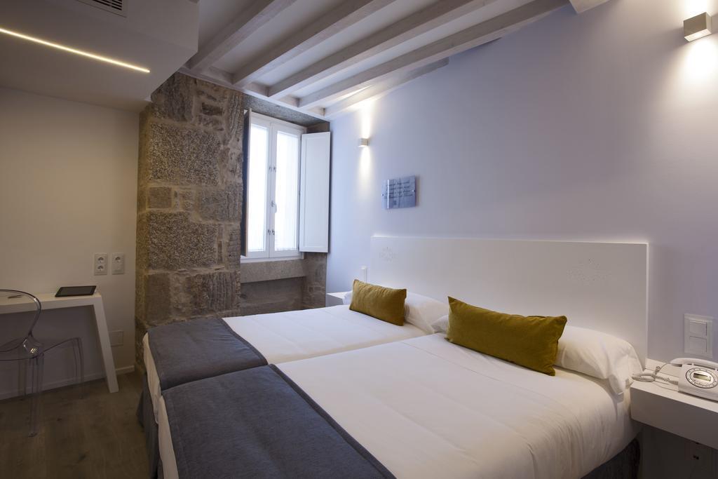 Hotel Alda San Bieito ซานติอาโก เด กอมโปสเตลา ภายนอก รูปภาพ